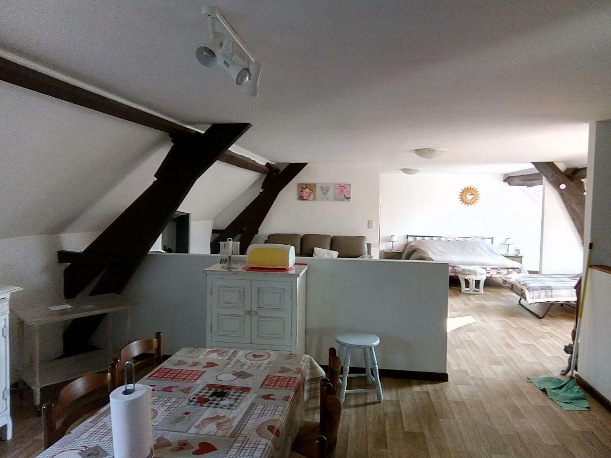 Au Trieu Hotel Wannebecq Esterno foto